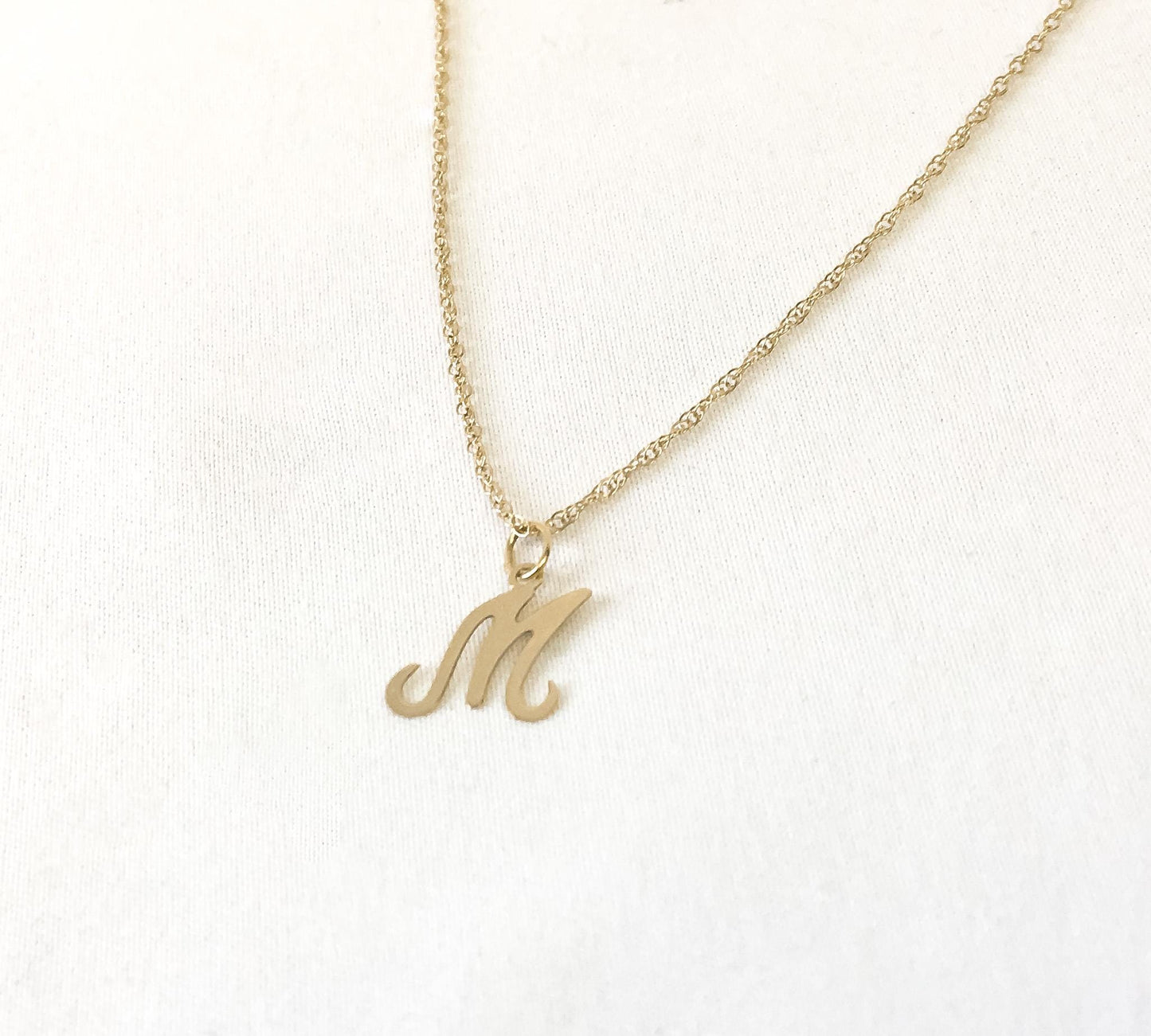 Vintage 14K Yellow Gold Cursive 'M' Monogram Initial 18" Pendant Necklace, Dainty Simple Everyday Initial Necklace