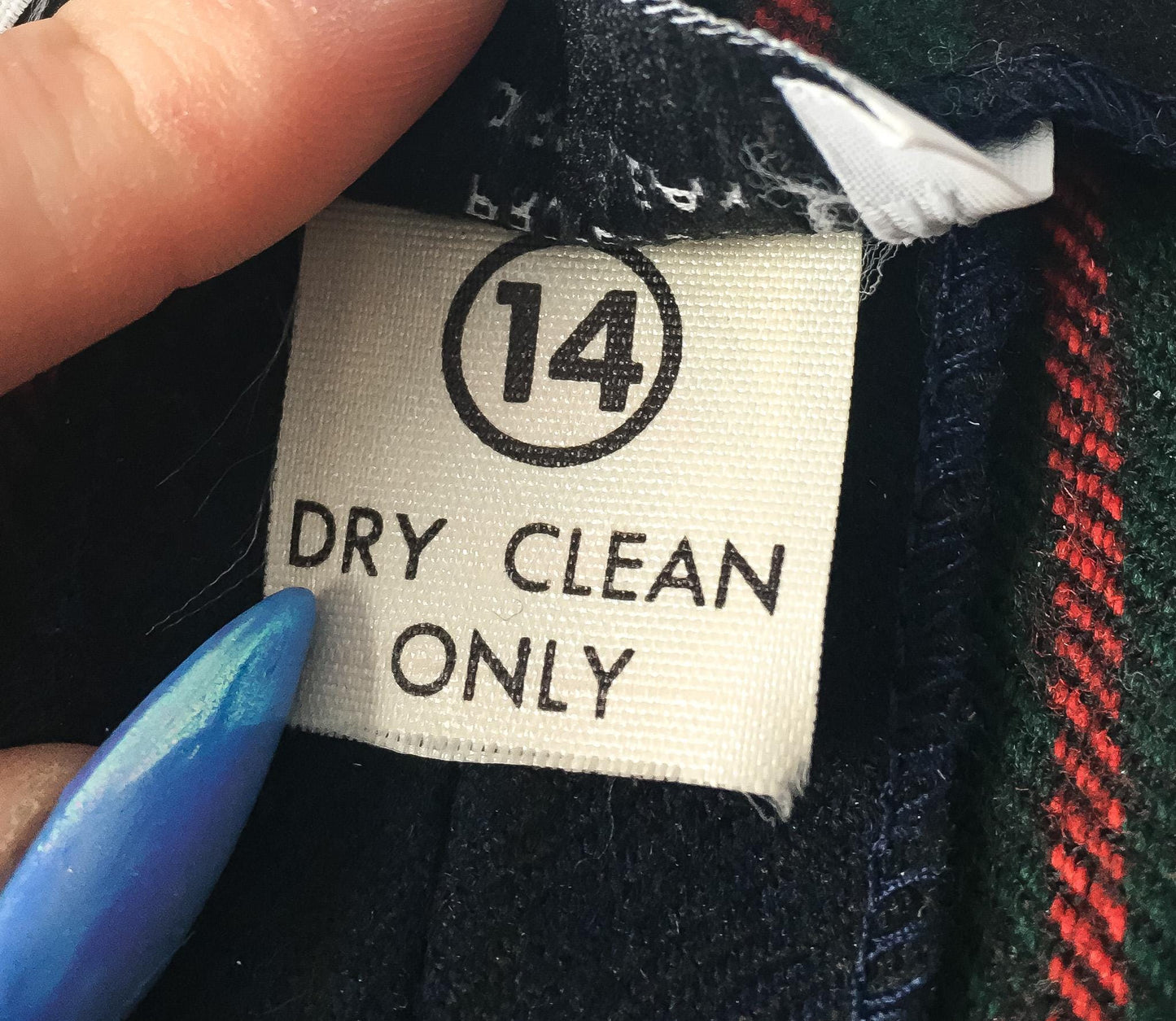 Vintage Navy Blue/Green/Red Plaid Wool High Rise Pleated Trousers, Women's 31" x 29"