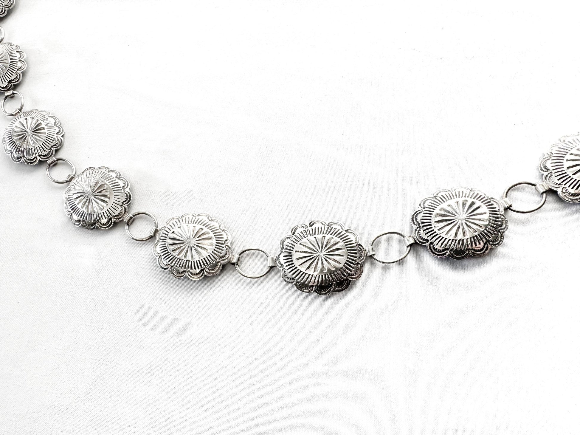 Vintage Silver Toned Mini Concho Adjustable Chain Link Belt, Vintage Western Boho Style Festival Belt