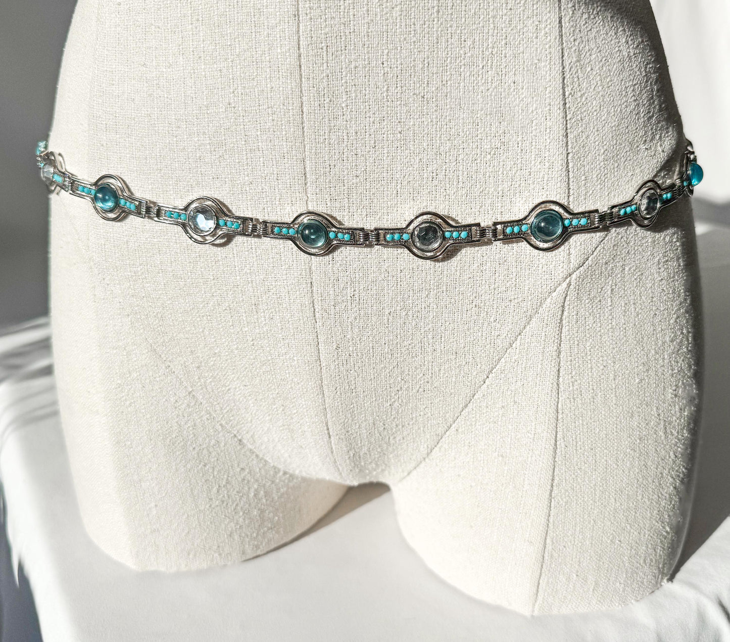 Vintage Silver Blue Stone Faux Turquoise Circular Adjustable Chain Link Belt, 33" - 40" Waist, Unique Statement Retro Style Belt