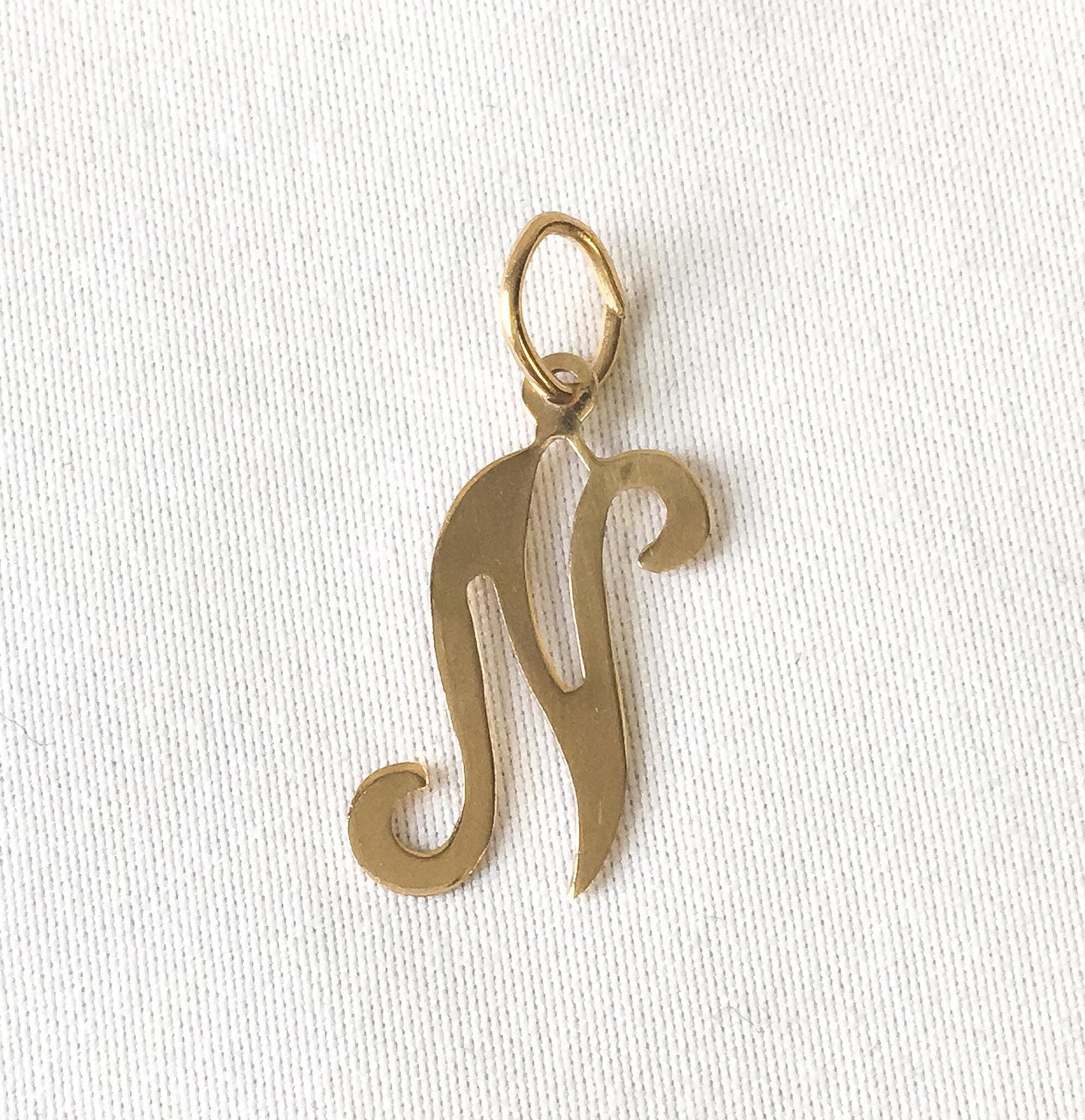 Vintage 14K Yellow Gold Cursive 'N" Monogram Initial Pendant, Dainty Simple Minimalist Everyday Pendant