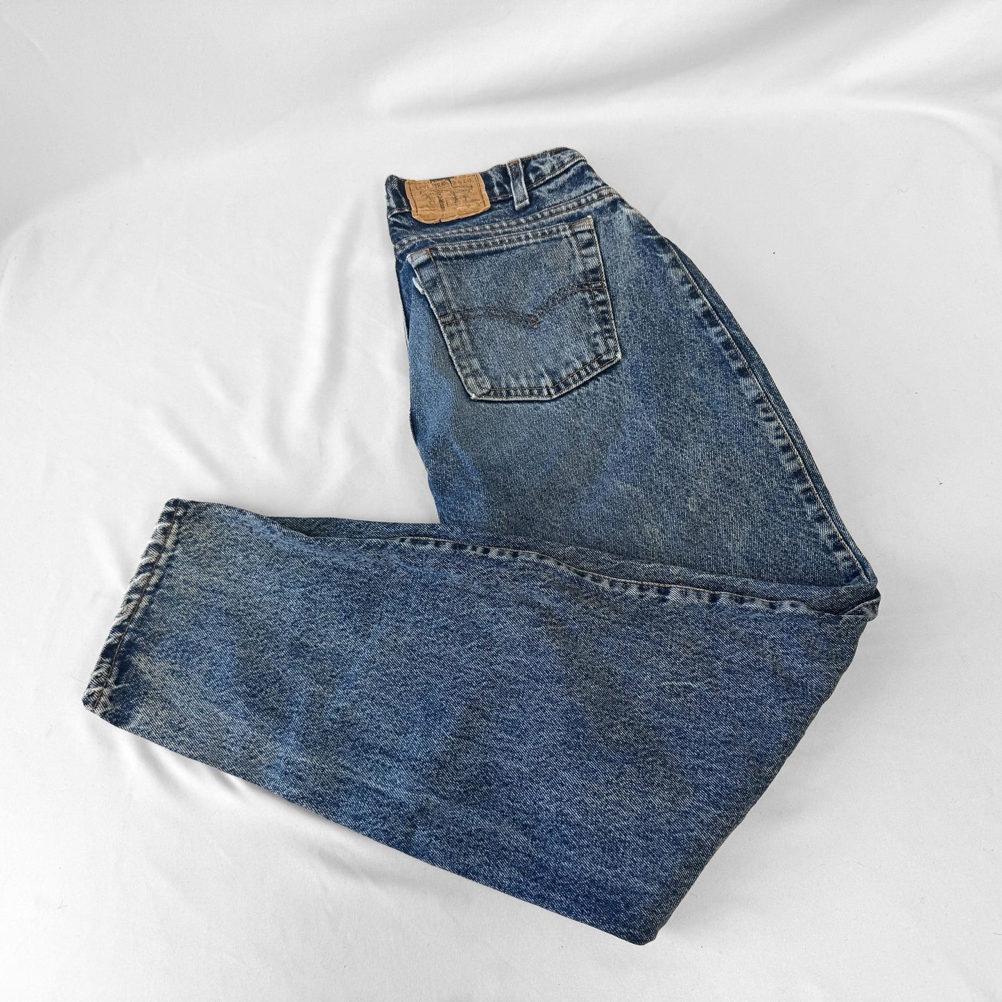Vintage 90s Levi's Medium Acid Wash High Rise Cinched Tapered Mom Jeans, 30" x 30"
