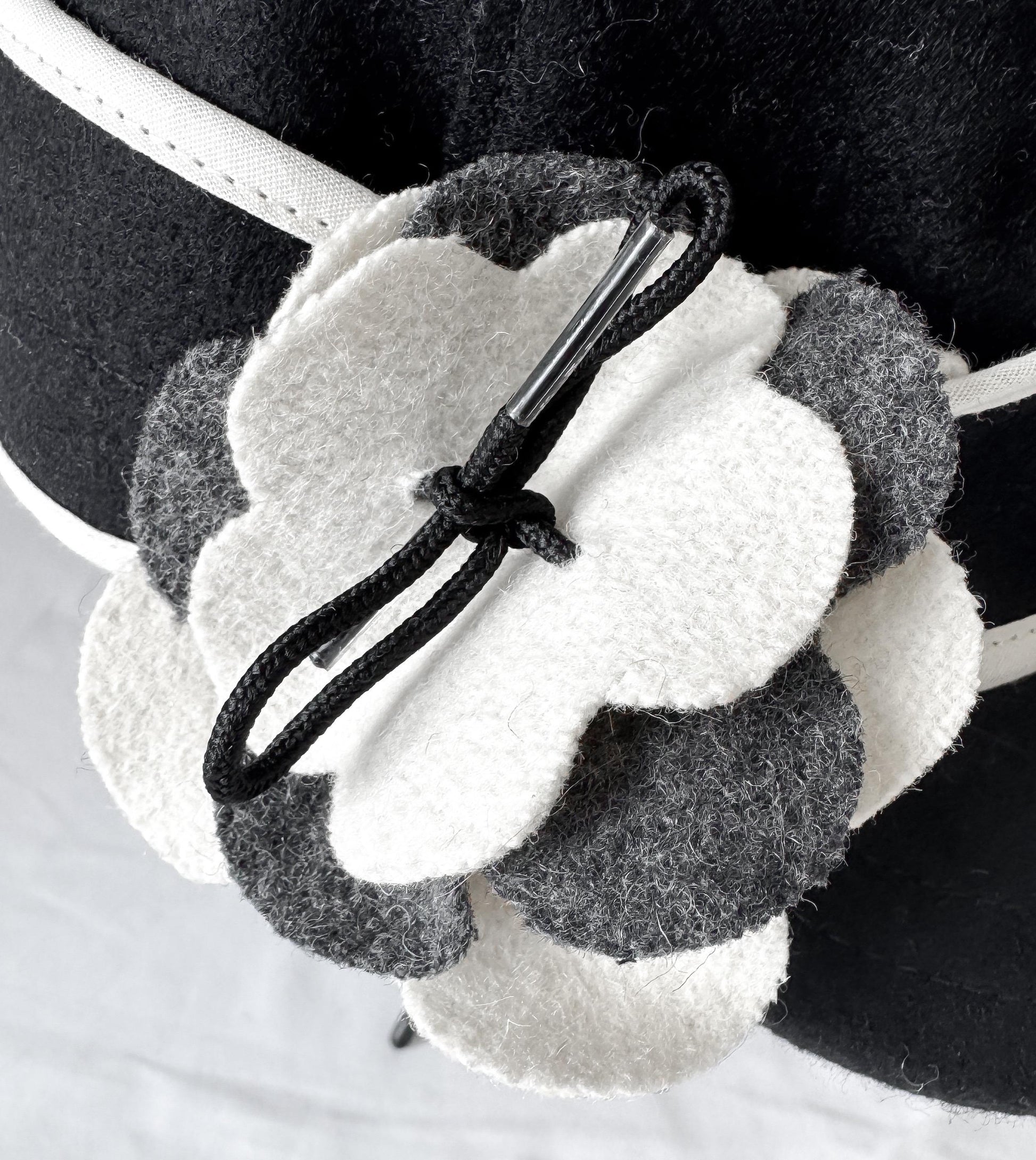 Vintage Stormy Kromer Black White Floral Band Wool Cap, Sz. 7 1/8