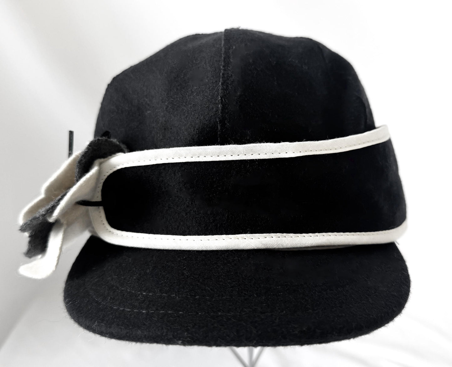 Vintage Stormy Kromer Black White Floral Band Wool Cap, Sz. 7 1/8