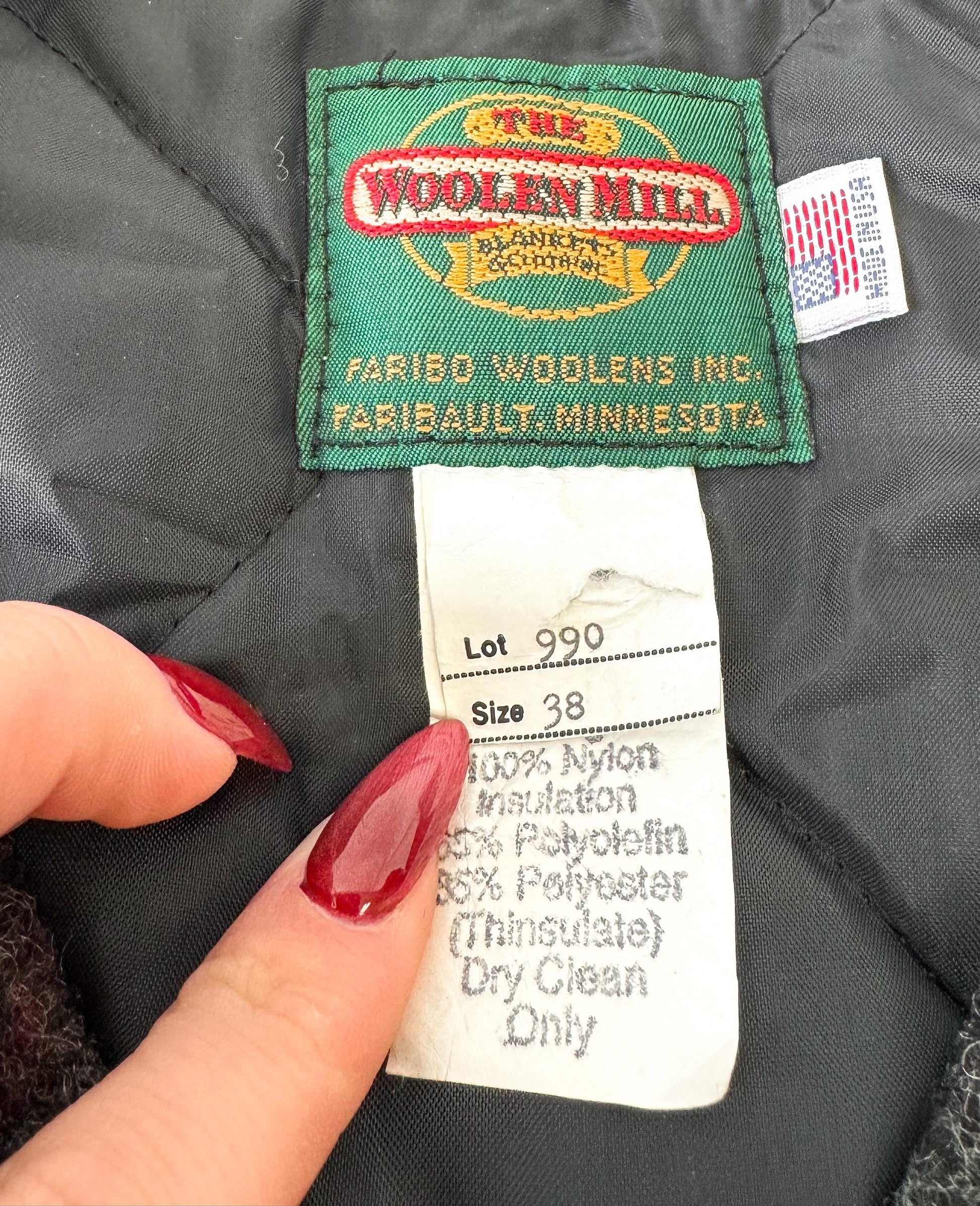 Vintage Woolen Mill Gray Red Green Plaid Wool Quilted Vest, Approx. Men's M