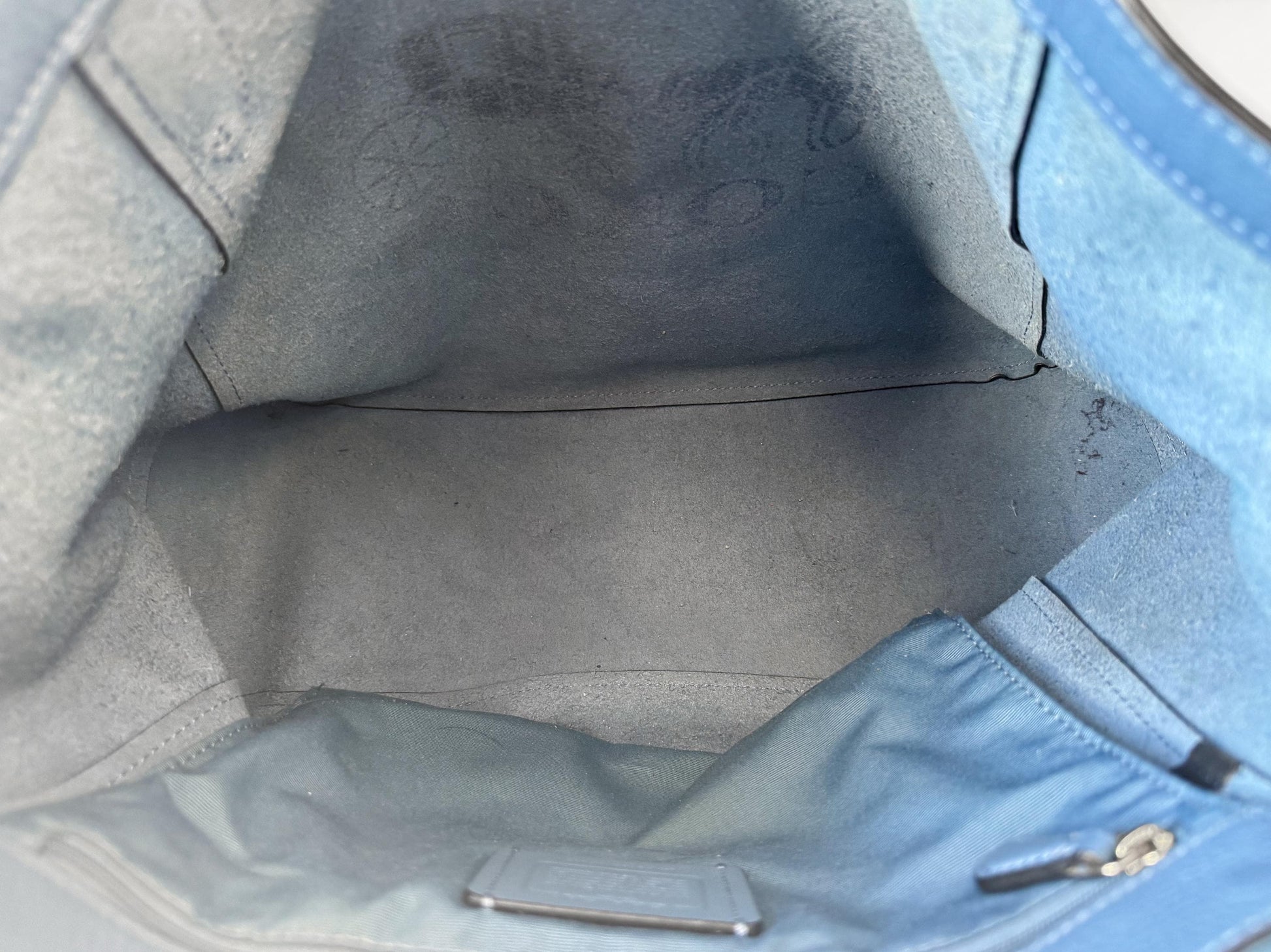 Modern Coach Midnight Blue Horse & Carriage Embossed Pebbled Leather Shoulder Tote Bag, Style C4063