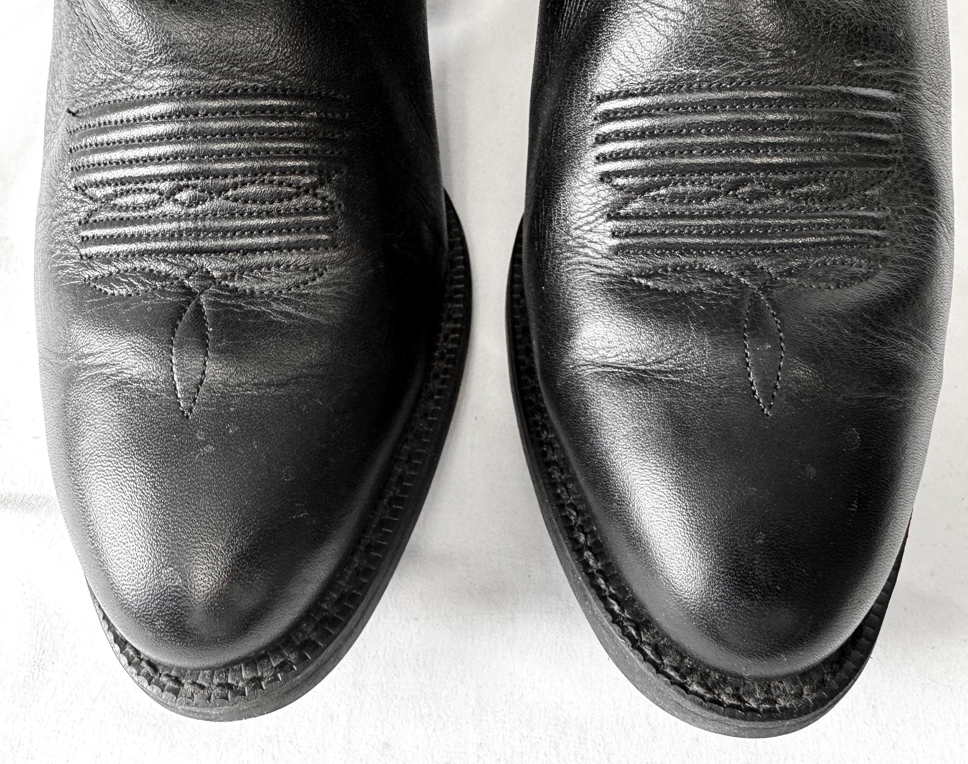 Vintage Style Ariat Heritage R Black Cowboy Boots Style 10002218, Men's Sz. 8.5EE, Vintage Western Festival Boots