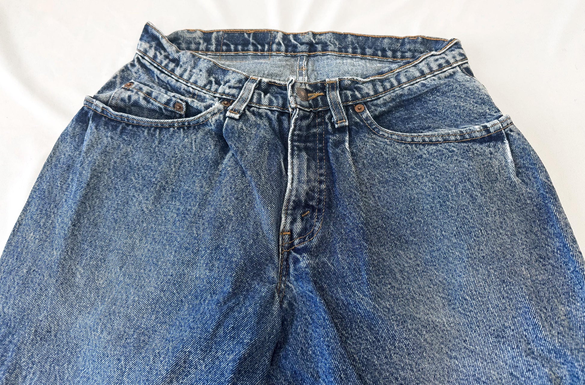 Vintage 90s Levi's Medium Acid Wash High Rise Cinched Tapered Mom Jeans, 30" x 30"