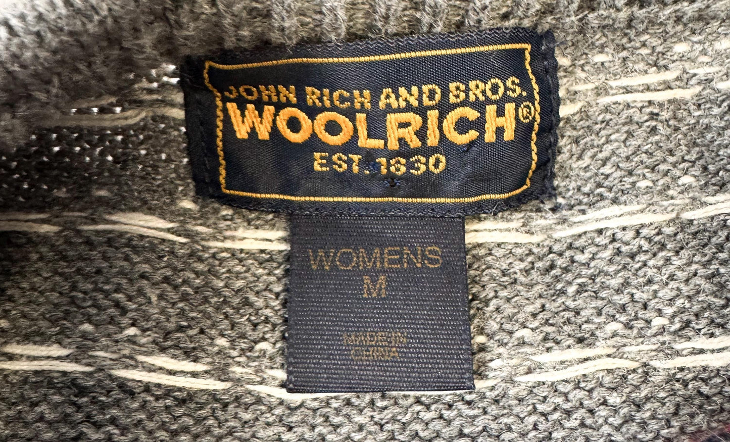 Vintage Woolrich Gray Penguin Print Quarter Clasp Ramie Cotton Blend Sweater, Women's Sz. M