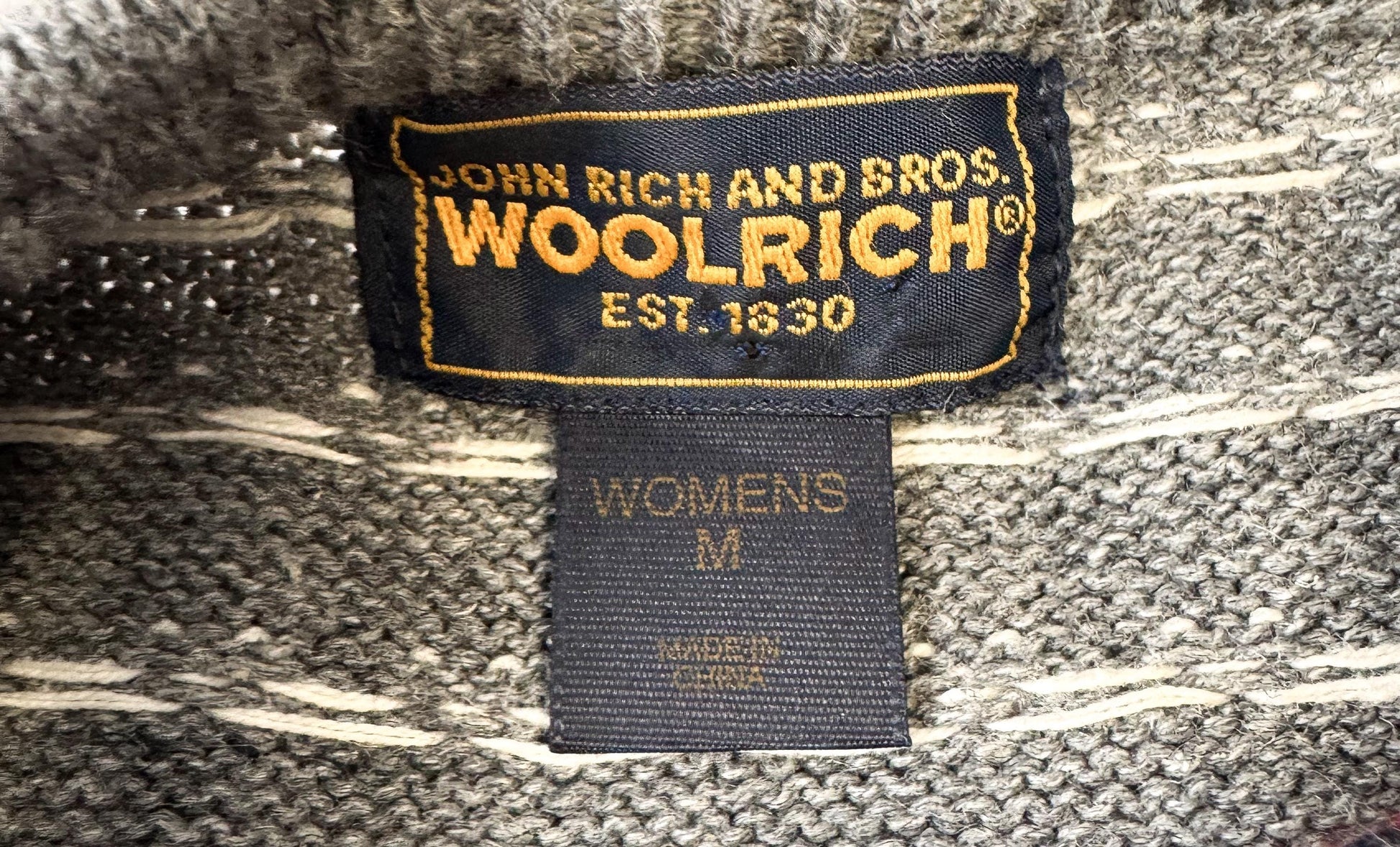 Vintage Woolrich Gray Penguin Print Quarter Clasp Ramie Cotton Blend Sweater, Women's Sz. M