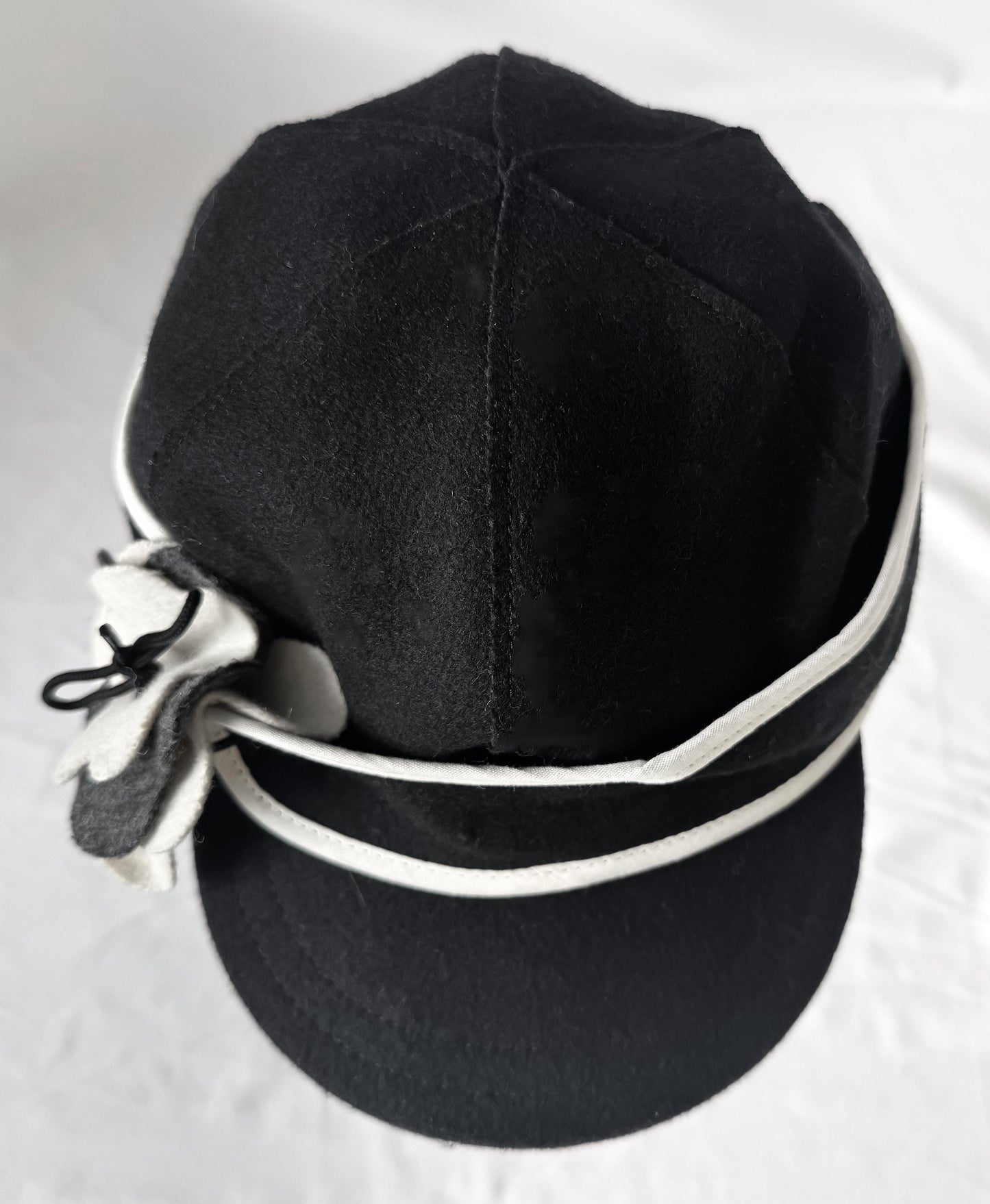 Vintage Stormy Kromer Black White Floral Band Wool Cap, Sz. 7 1/8