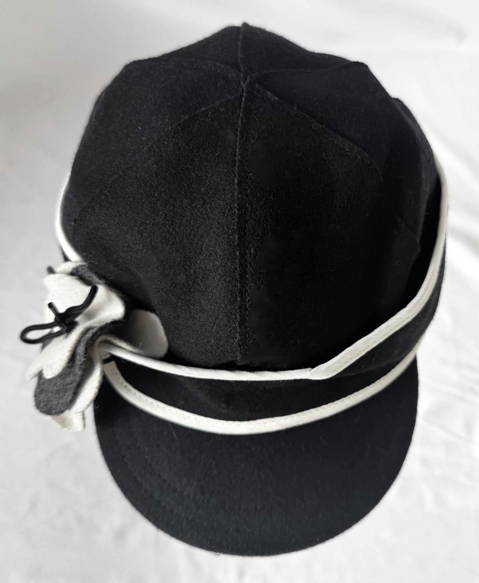 Vintage Stormy Kromer Black White Floral Band Wool Cap, Sz. 7 1/8