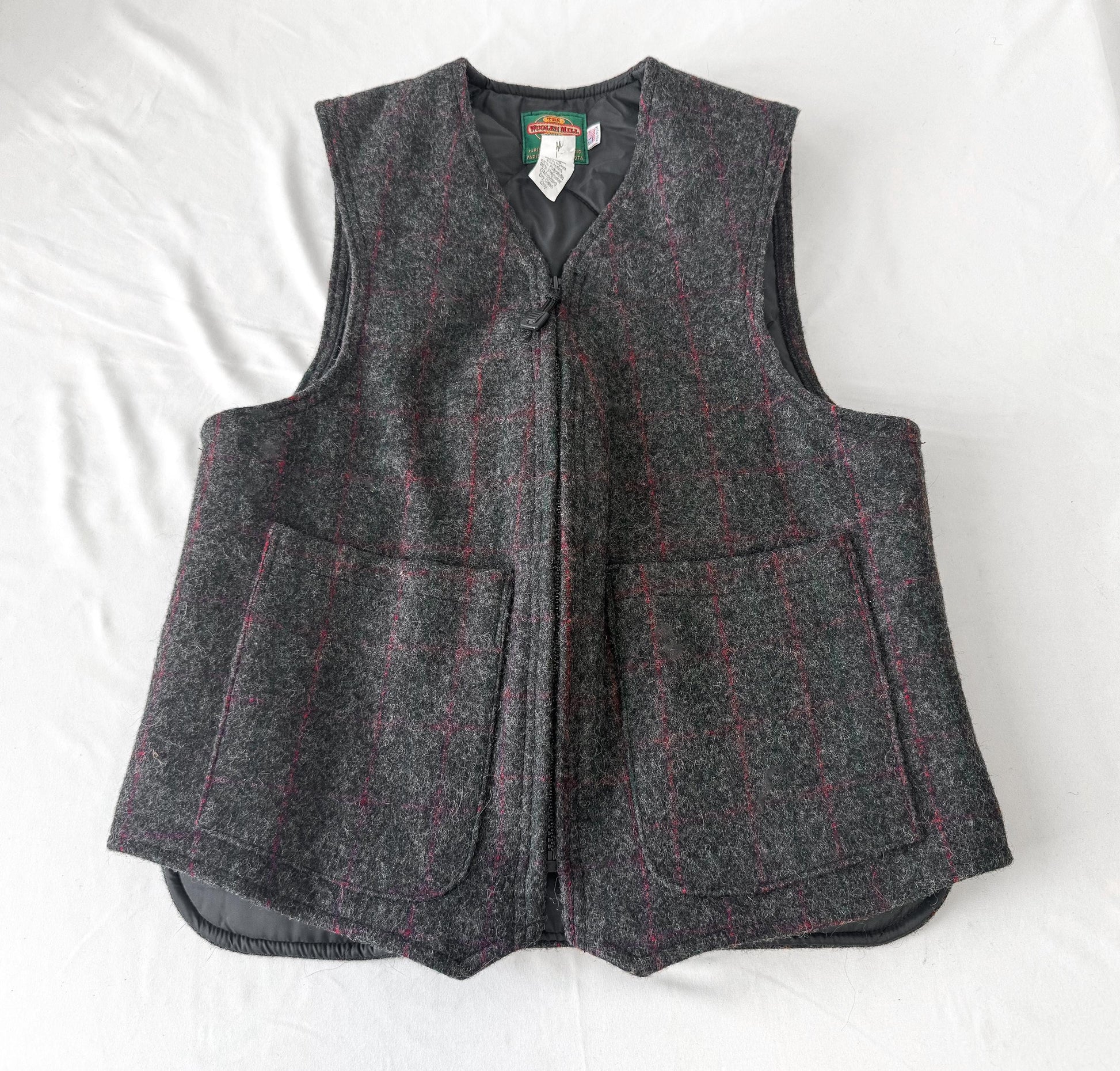 Vintage Woolen Mill Gray Red Green Plaid Wool Quilted Vest, Approx. Men's M