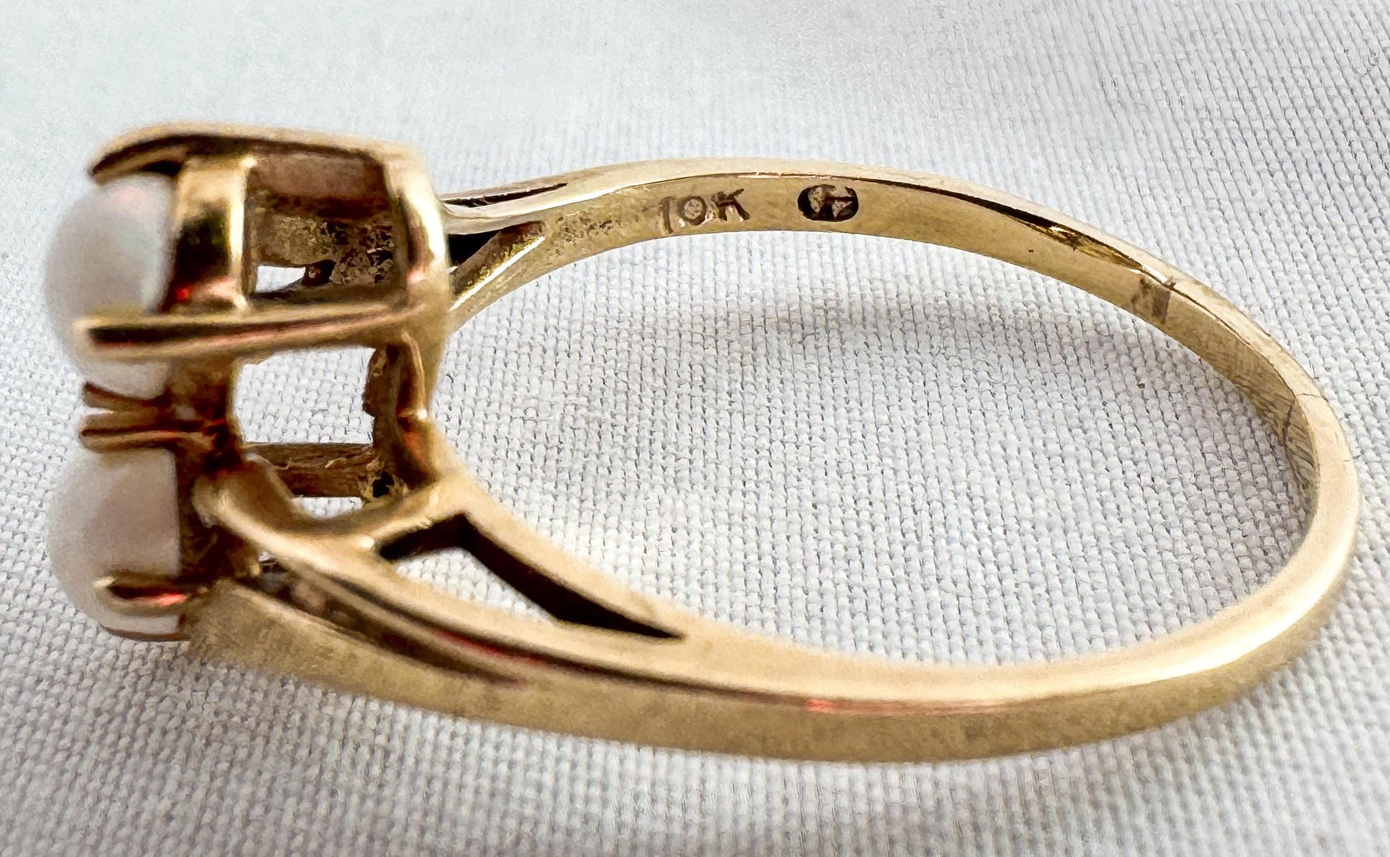 Vintage 10K Yellow Gold Twin Opal Etched Ring, Sz. 8.5, Vintage Art Deco Style Statement Ring