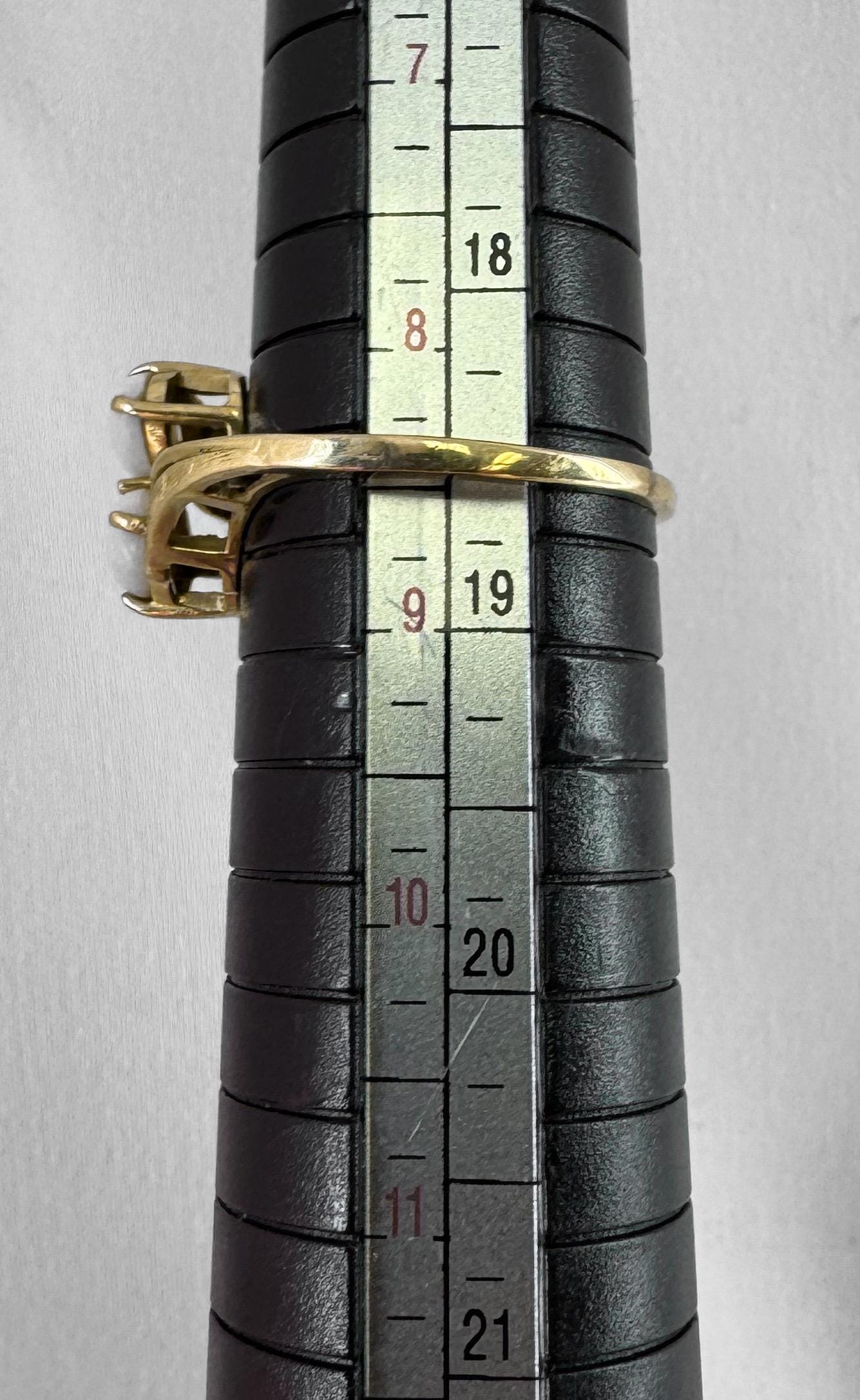 Vintage 10K Yellow Gold Twin Opal Etched Ring, Sz. 8.5, Vintage Art Deco Style Statement Ring