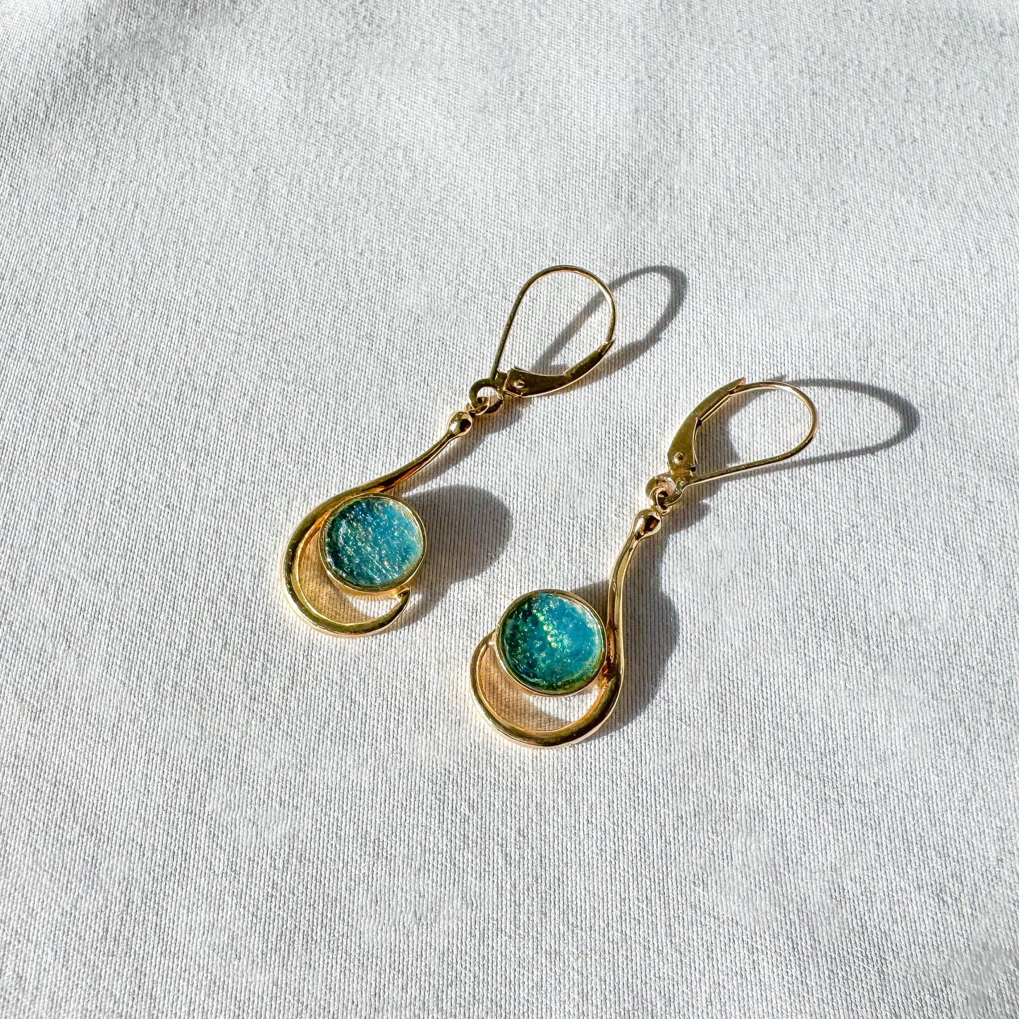 Vintage 14K Yellow Gold Blue Opal Circle Abstract Teardrop Earrings