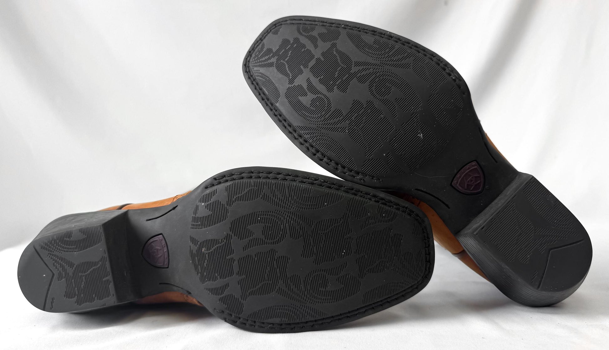 Vintage Style Ariat Heritage ATS Turquoise Teal Brown Leather Cowboy Boots, Women's Sz. 9B, Unique Western Festival Cowgirl Boots