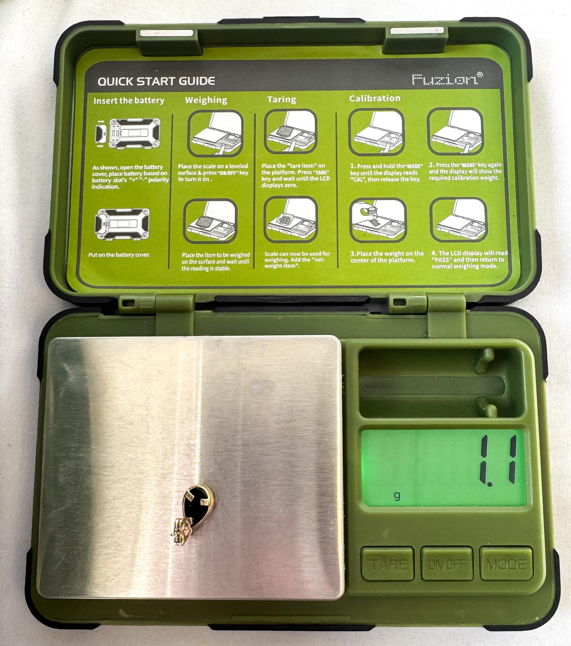 Vintage 12K 10K RL Black Hills Gold Onyx Teardrop Leaf Earrings