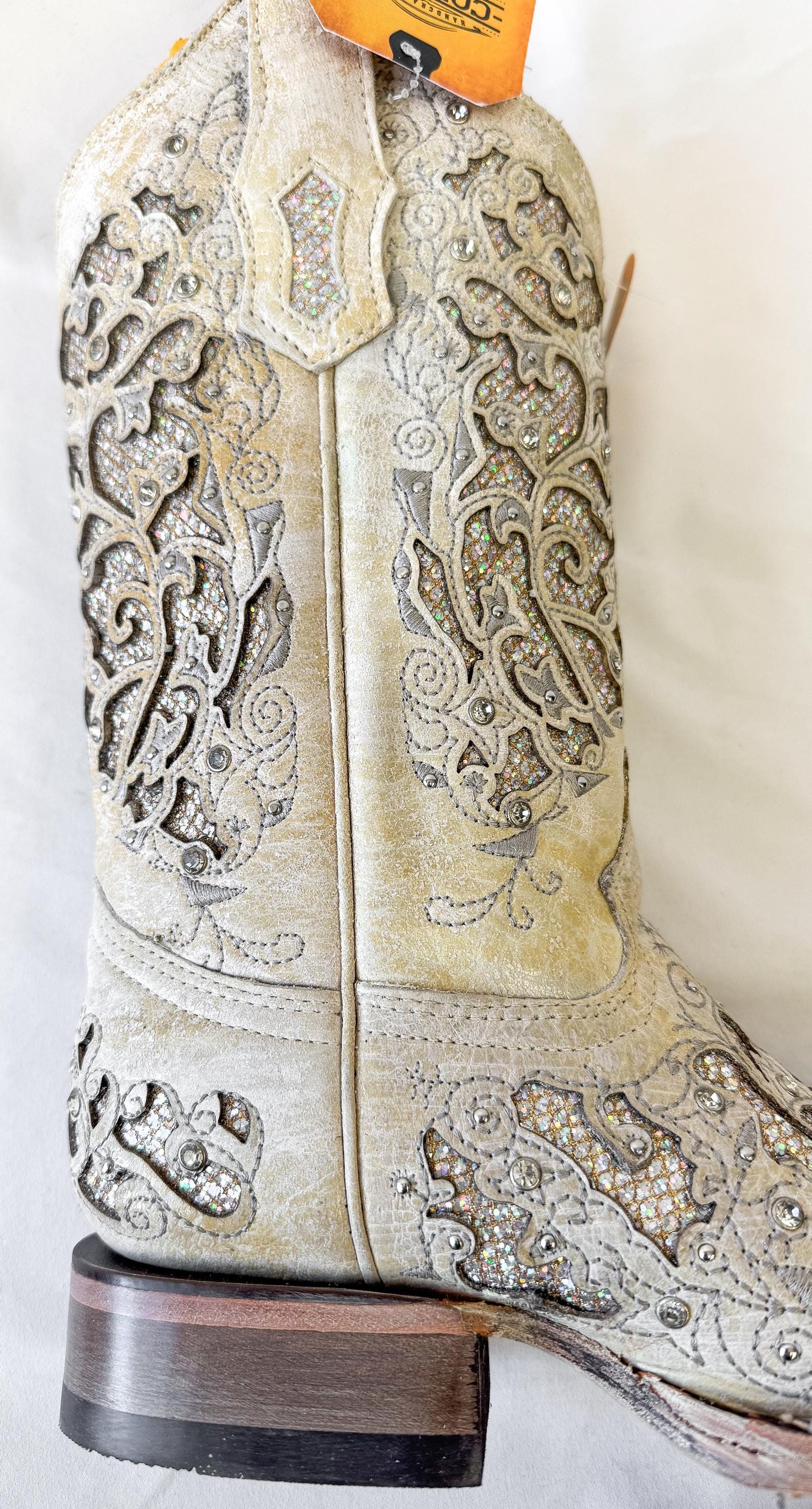 NWT Corral Off White Metallic Glitter Crystal Inlay Leather Cowboy Boots, Women's Sz. 7.5M, Unique Festival Bridal Bachelorette Boots