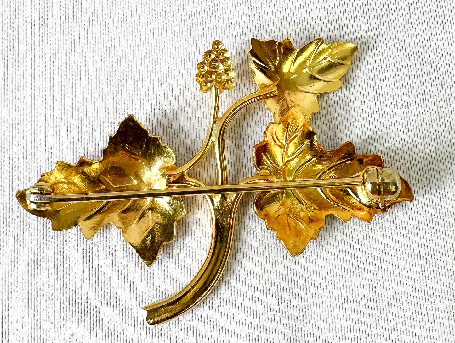 Vintage 12K Black Hills Gold Multi-Tone Leaf Stem Brooch Pin, Vintage Black Hills Jewelry