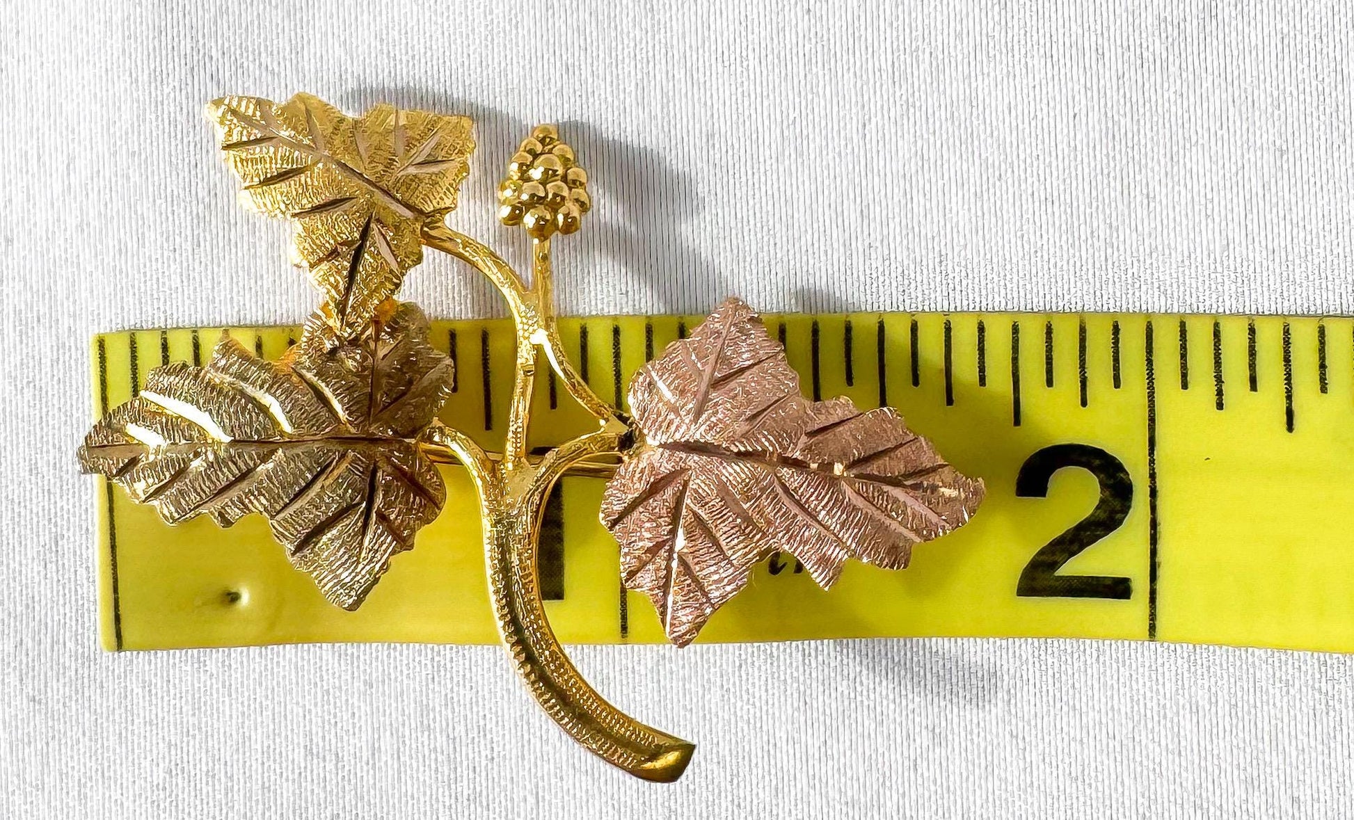 Vintage 12K Black Hills Gold Multi-Tone Leaf Stem Brooch Pin, Vintage Black Hills Jewelry