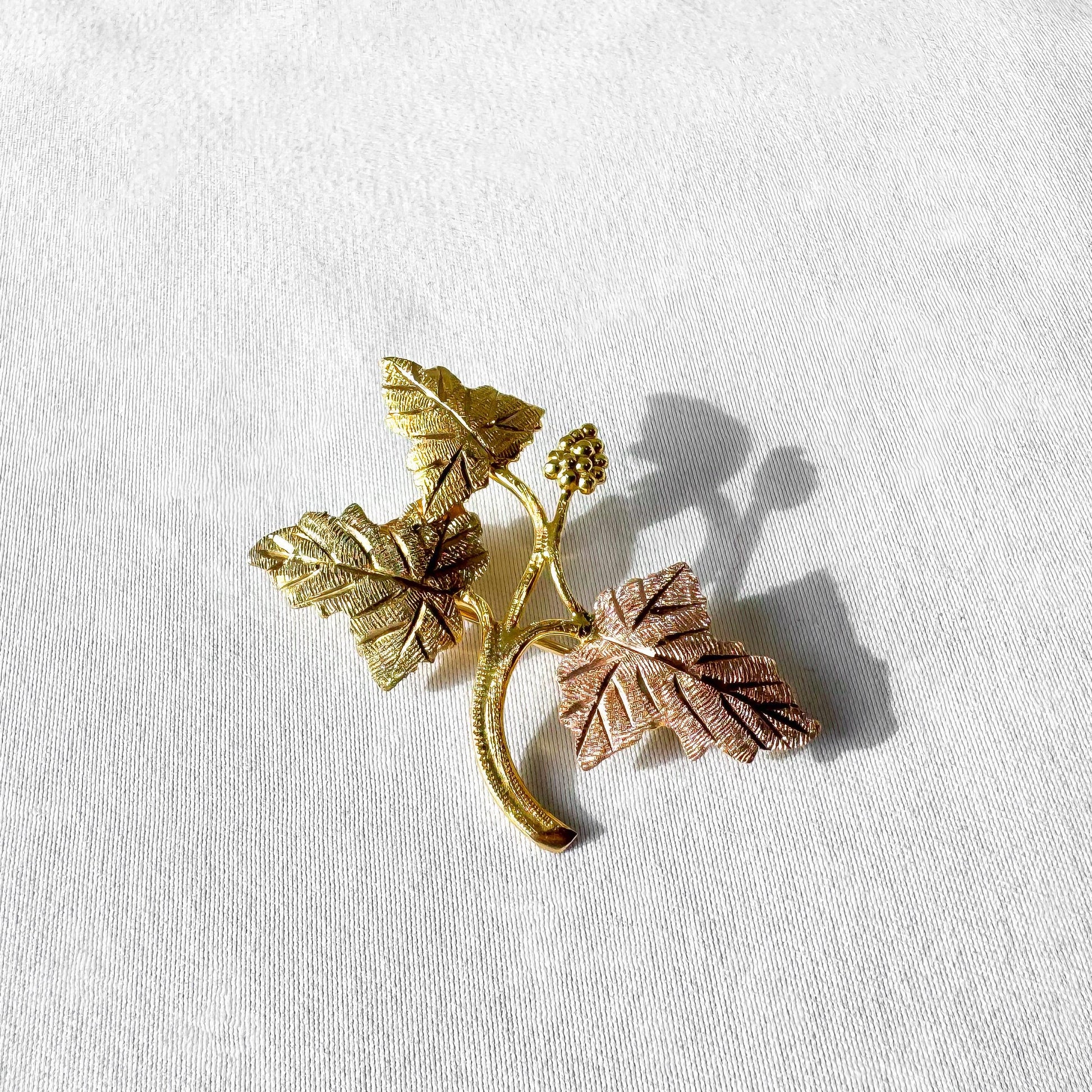 Vintage 12K Black Hills Gold Multi-Tone Leaf Stem Brooch Pin, Vintage Black Hills Jewelry