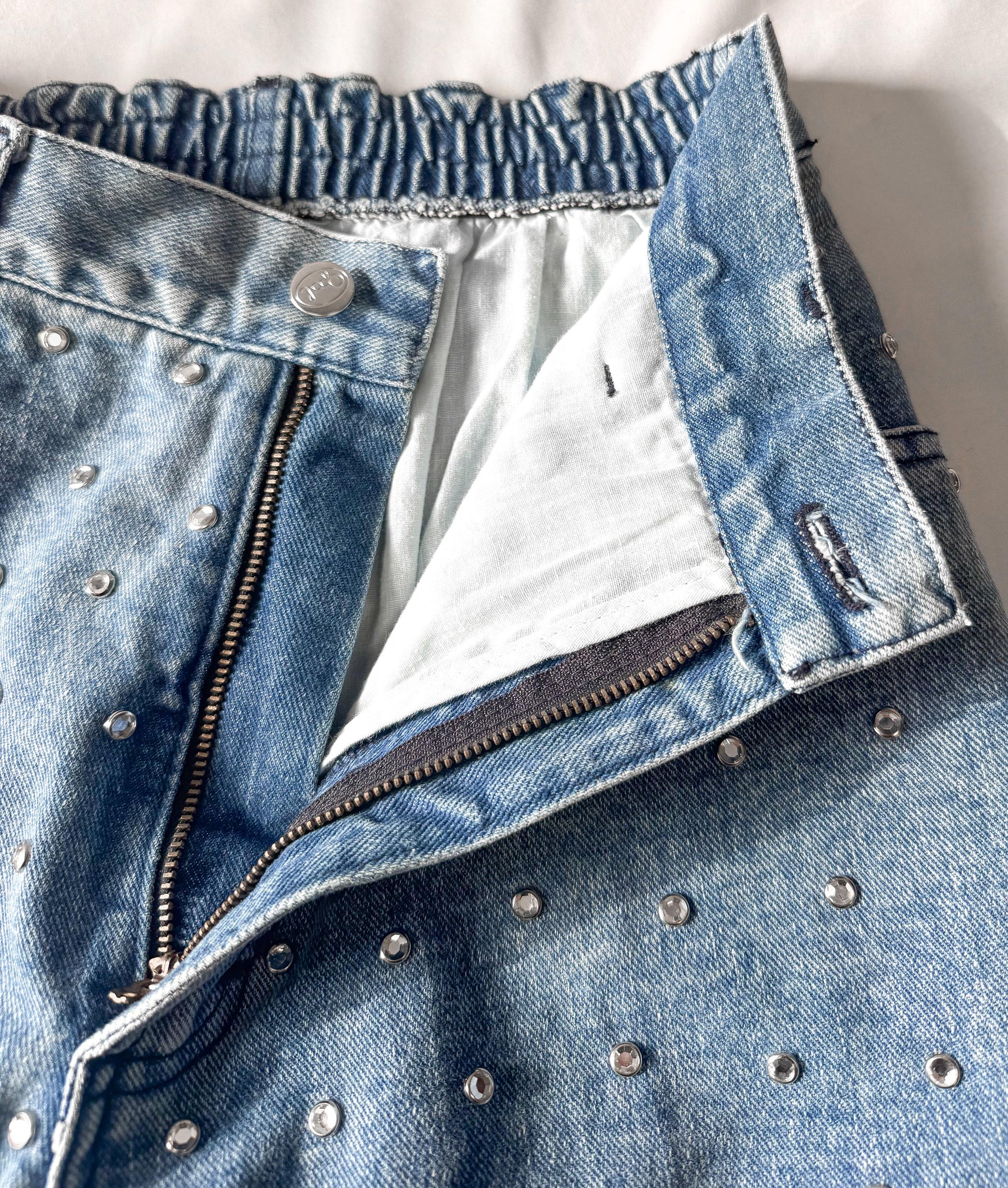 Vintage Y2K 00s Opal Medium Wash High Waist Embellished Rhinestone Tapered Mom Jeans, 26" x 31"