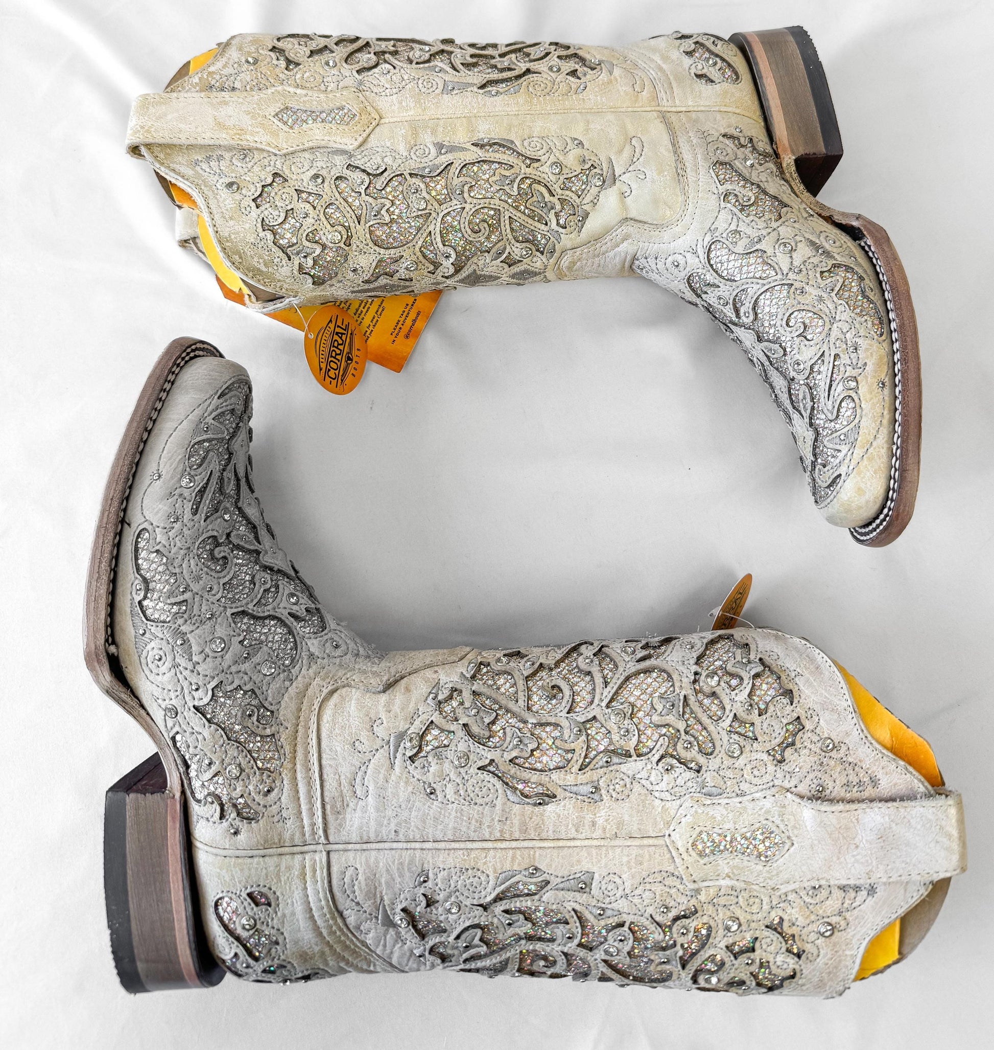 NWT Corral Off White Metallic Glitter Crystal Inlay Leather Cowboy Boots, Women's Sz. 7.5M, Unique Festival Bridal Bachelorette Boots