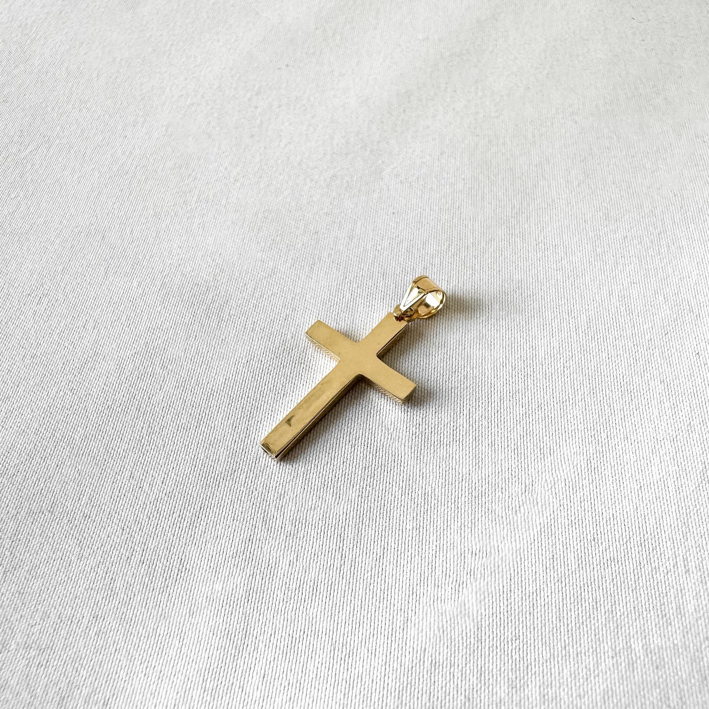 14K Yellow Gold Smooth 1 Inch Cross Pendant, Dainty Simple Everyday Minimalist Christian Pendant