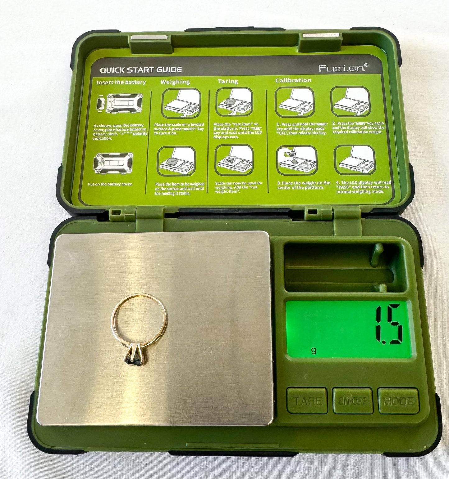 Vintage 10K Yellow Gold Blue Spinel Solitaire Ring, Size 5.75, Simple Elegant Minimalist Ring