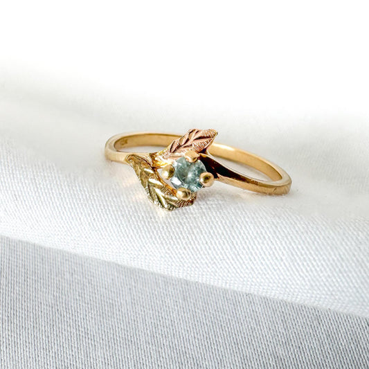 Vintage 10K Black Hills Gold Light Blue Topaz Two Leaf Ring, Sz. 5.25, Dainty Simple Everyday Ring