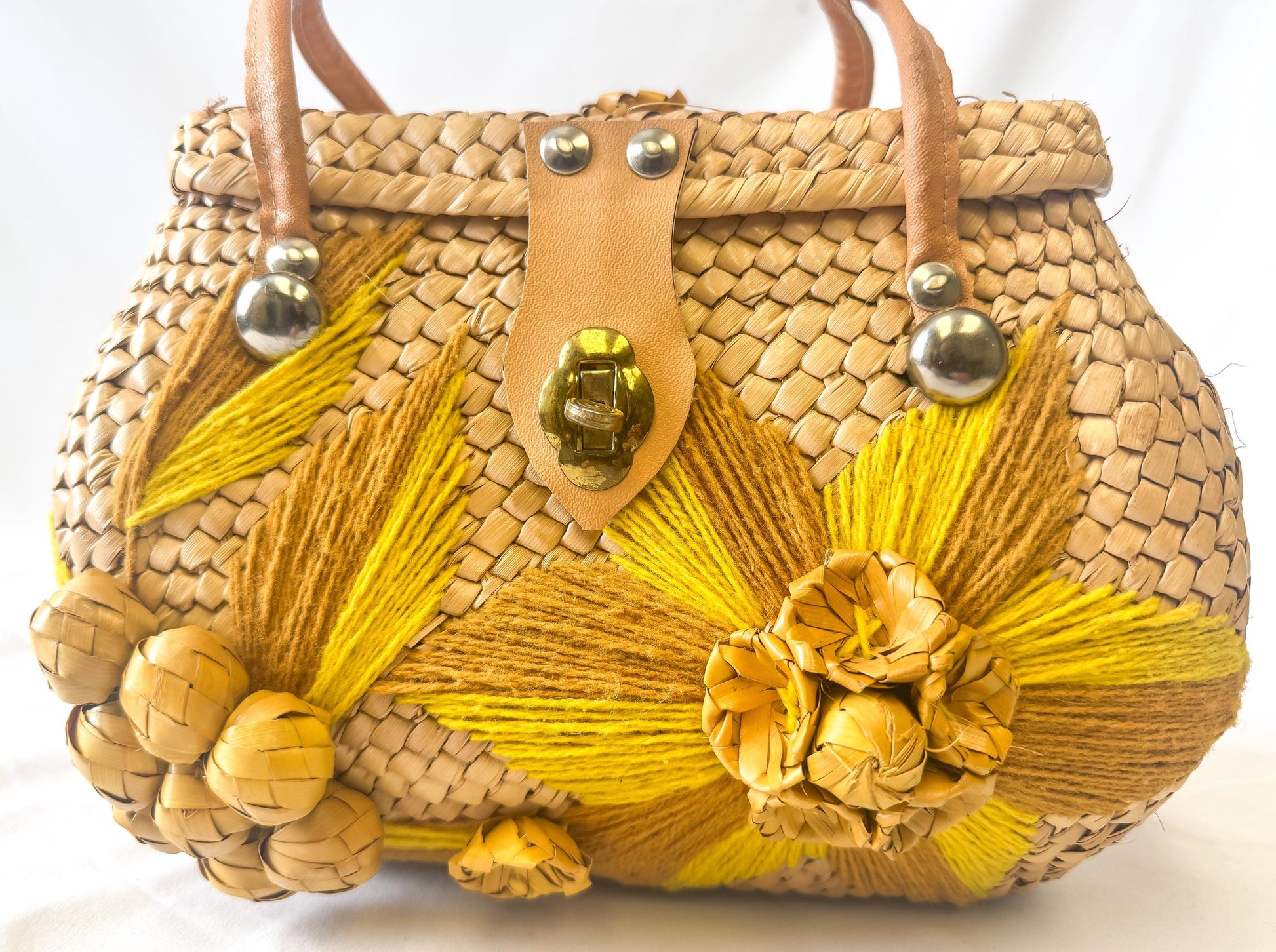 Vintage 70s Yellow Beige Wicker Woven Floral Basket Bag, Unique Boho Cottage Core Style Bag