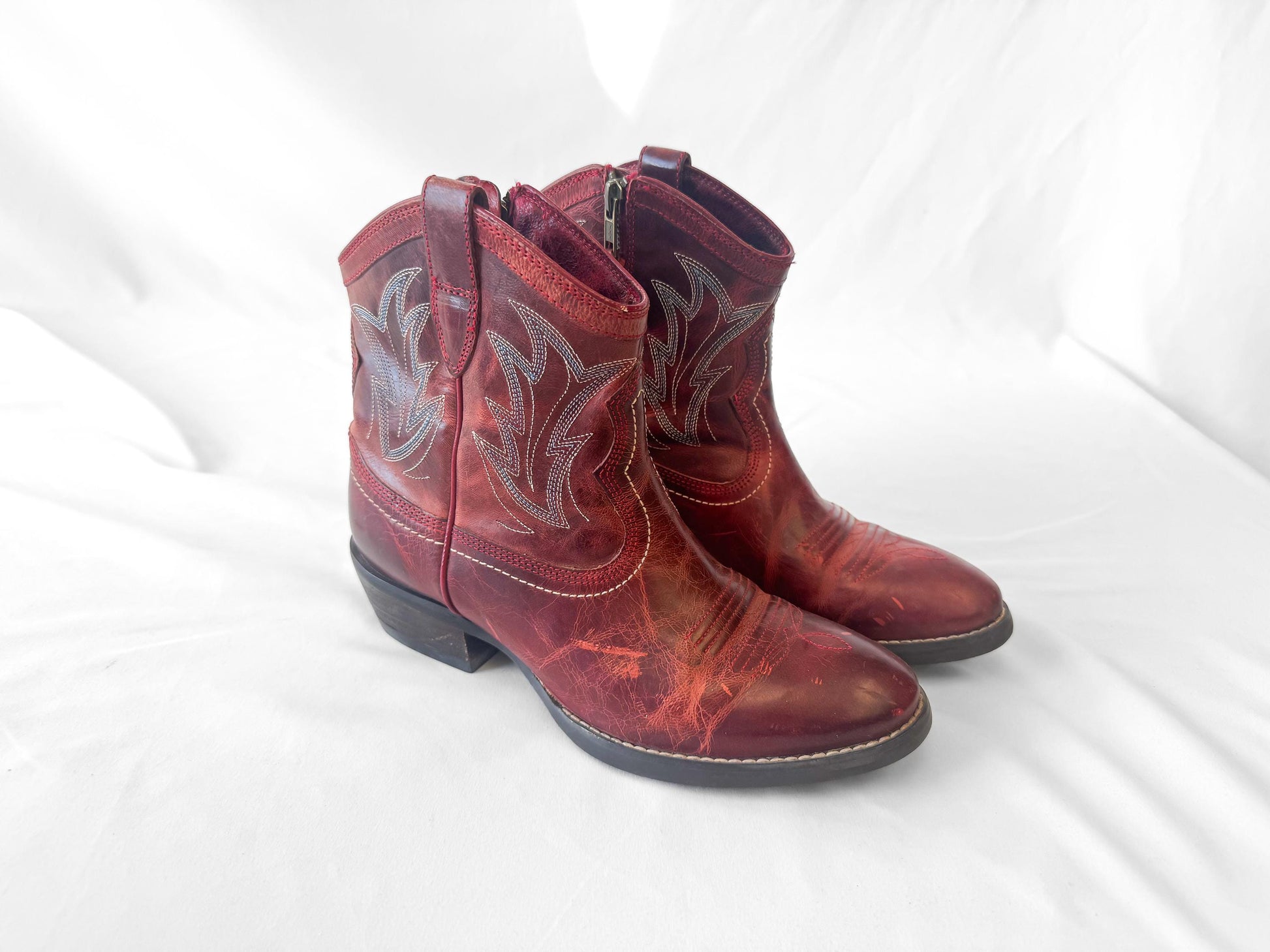 Vintage Style Ariat Red Billie Leather Zip Ankle Booties, Women's Sz. 6B, Vintage Unique Western Festival Boots