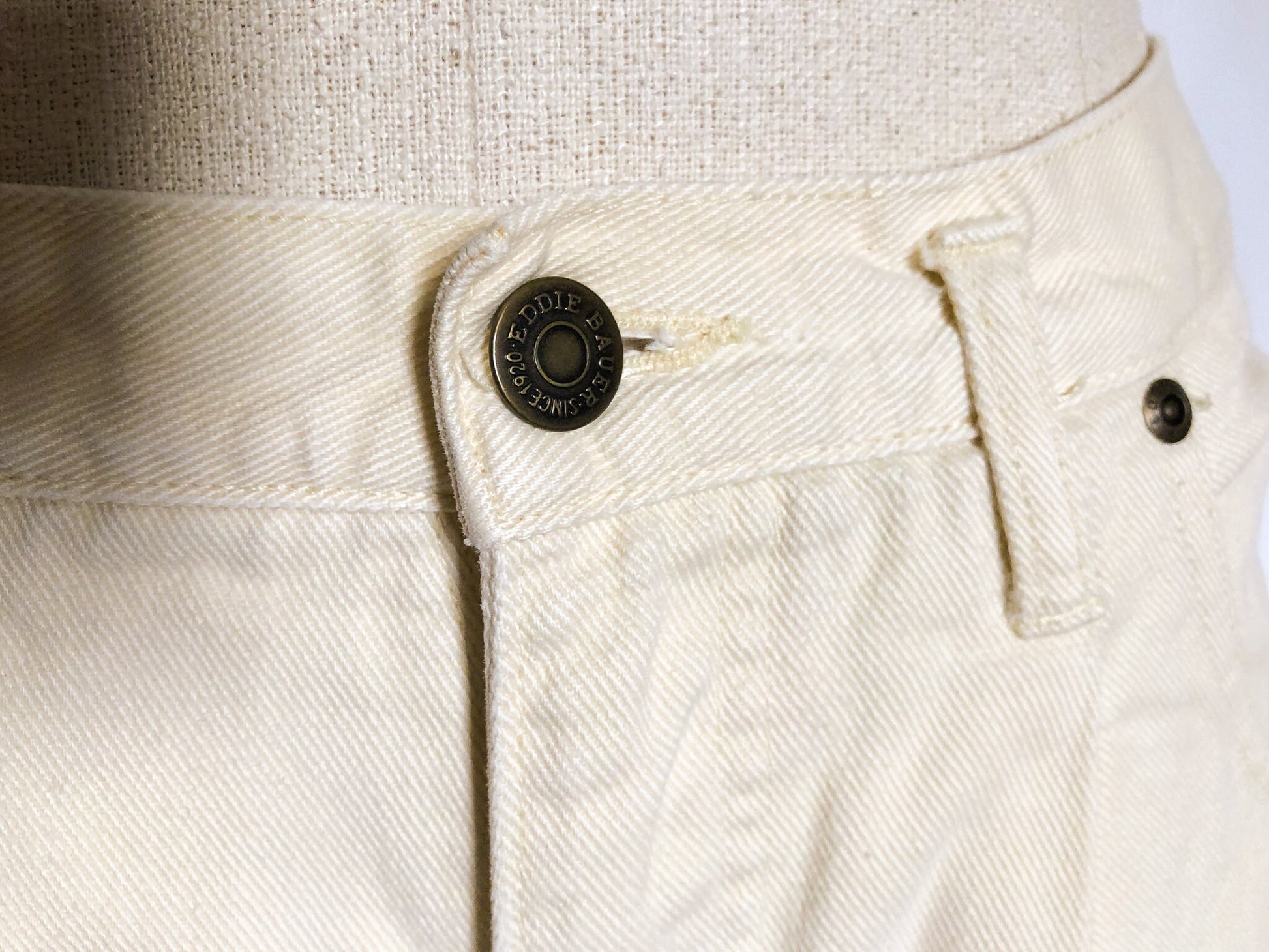 Vintage Eddie Bauer Jeans, Cream Eggshell Light Wash Denim, Pleated Trousers, High Waisted Eddie Bauer Trousers, Sz. 10