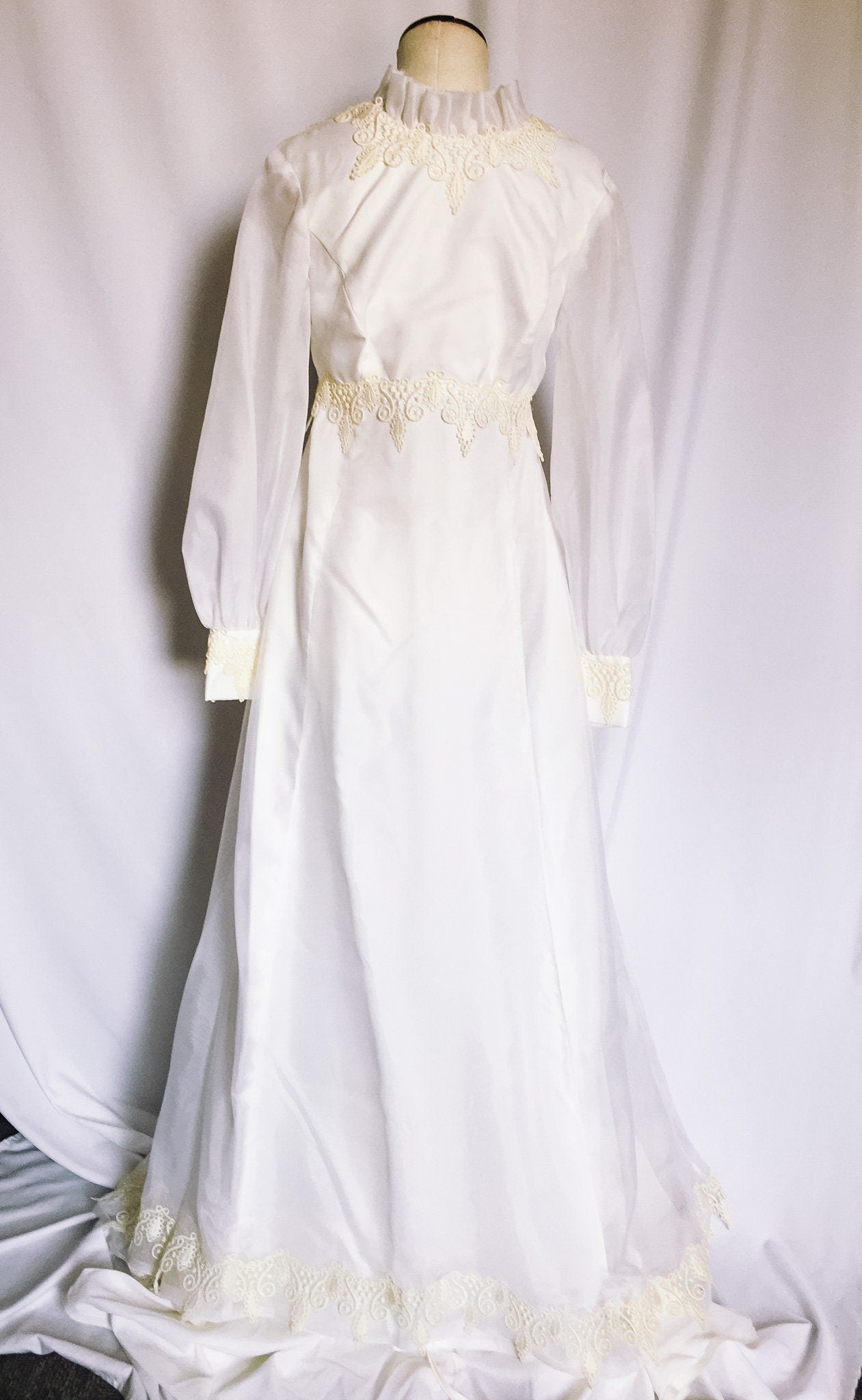 Vintage Long-sleeved Collared Wedding Dress with Cream Lace Detailing