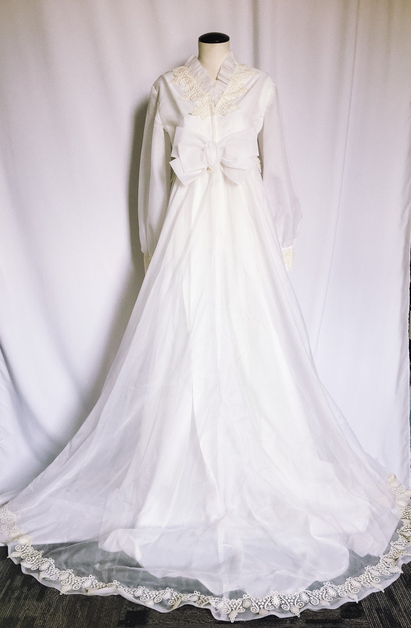 Vintage Long-sleeved Collared Wedding Dress with Cream Lace Detailing