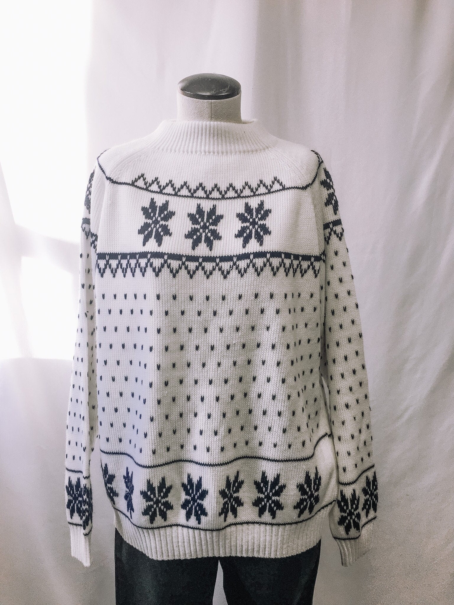 Vintage 70s JCPenney White Snowflakes Fair Isle Knit Sweater, 1970s Winter Pullover Crewneck Sweater, Sz. XL