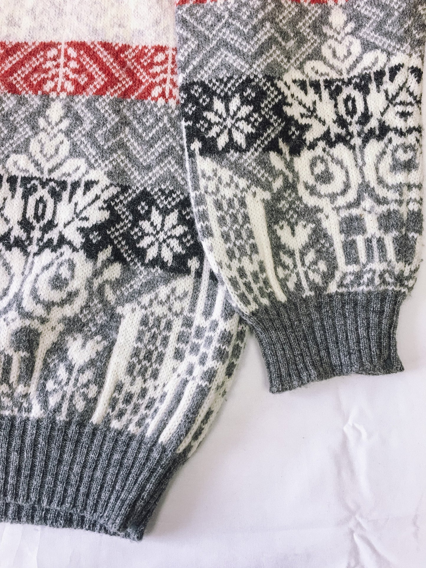 Vintage 80s Sisley Red and Gray Checkered Snowflake Sweater, Made in Italy, 80s Holiday Sweater