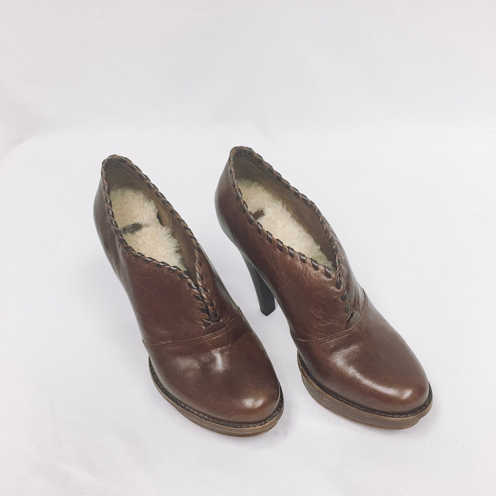 Vintage UGG Jamison Leather Chunky Boot Heels with Sherpa Lining