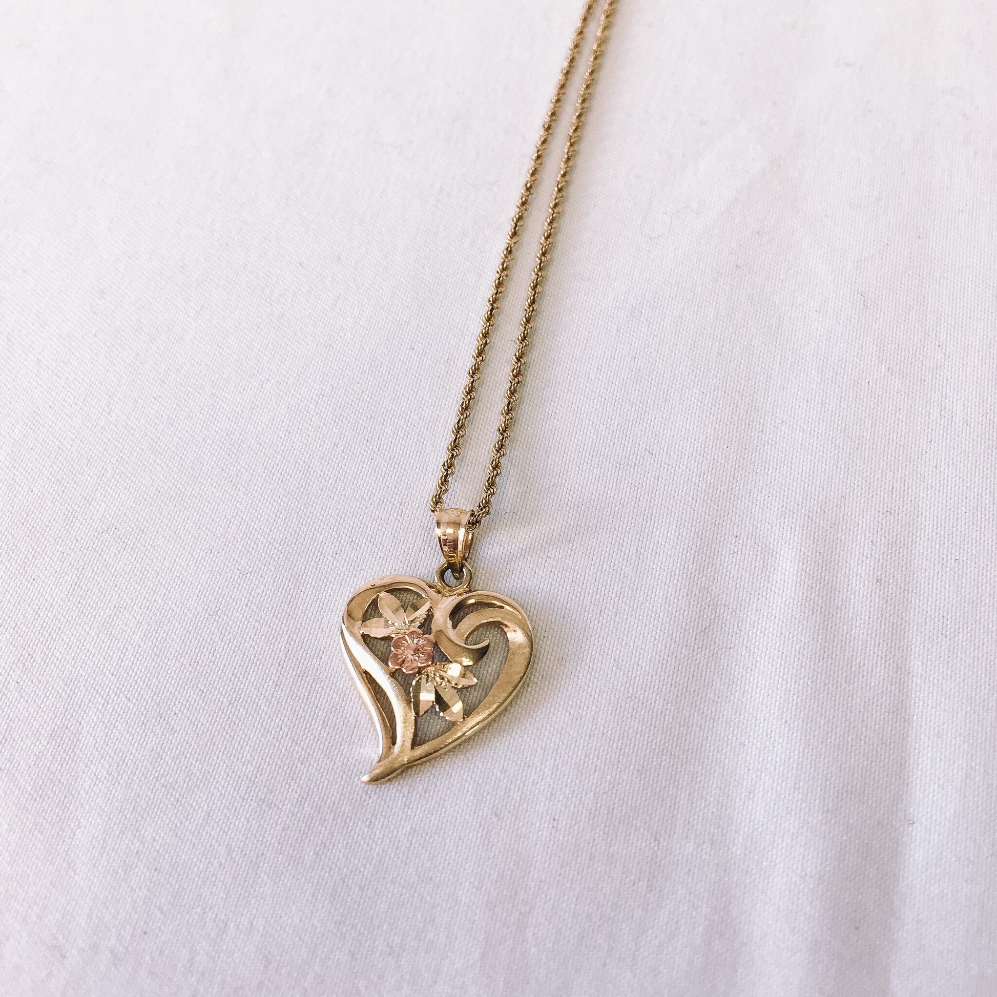 Vintage OR America 14k Gold Heart Pendant on Replacement 14k Gold Chain