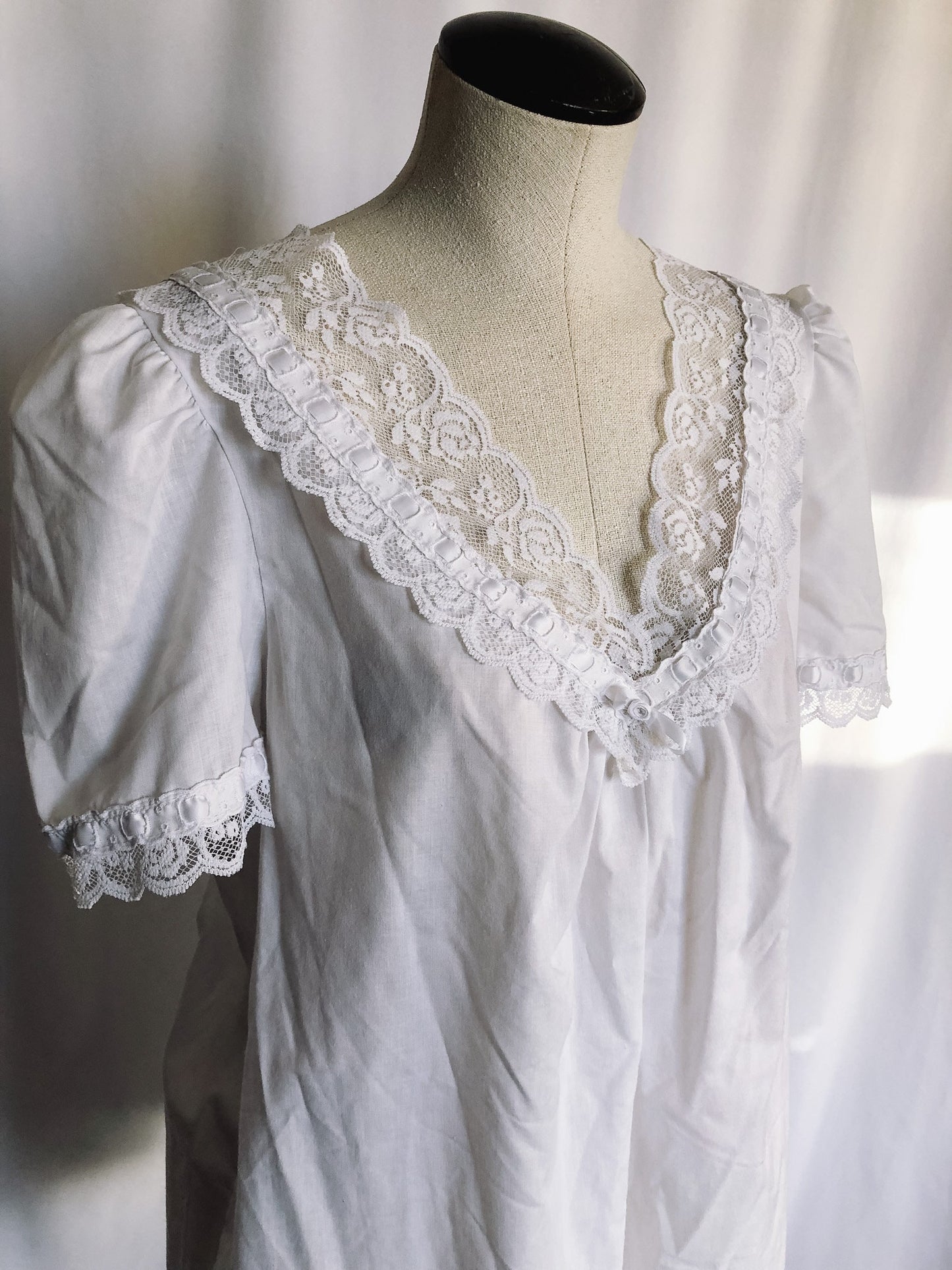 Vintage 90s Sears White and Lace Nightgown, Made in the USA, Sz. M 12/14